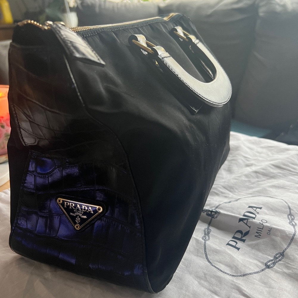 Prada handbag in leather and nylon